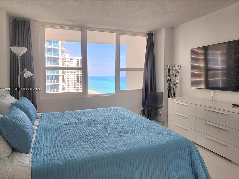 3505 S Ocean Dr #1011 — Photo 15