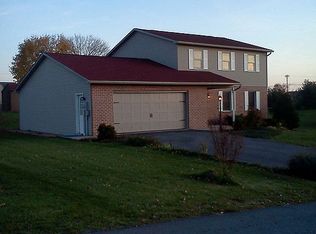 938 Bard Dr, Chambersburg, PA 17202