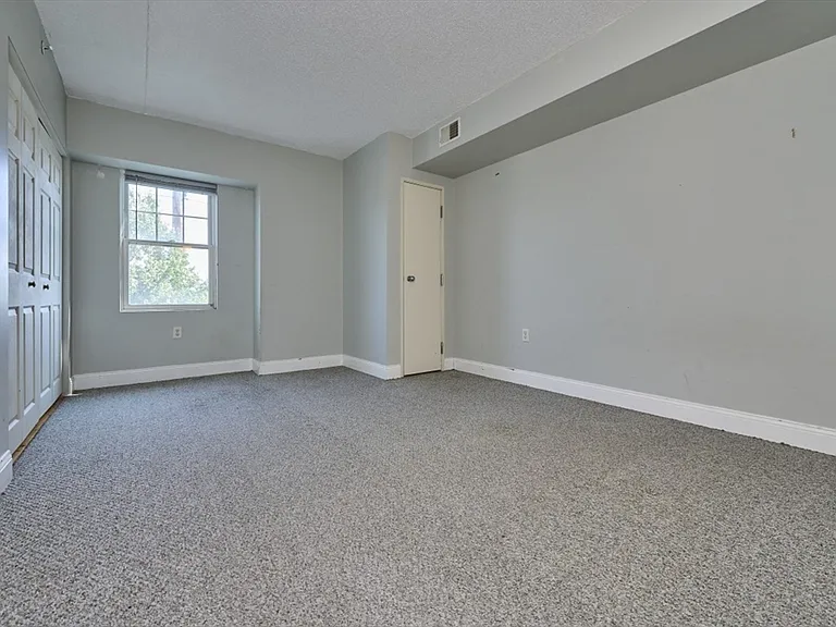 79 Waite Street Ext #54 — Photo 20