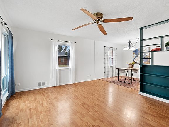 3rd image of 18110 Center Ave