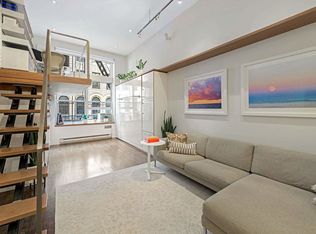 23 Waverly Pl APT 2I, New York, NY 10003
