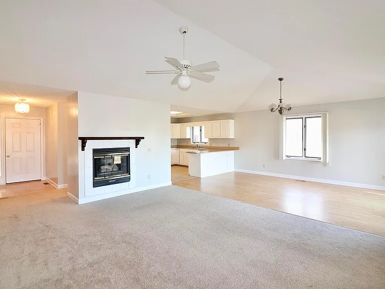 679 Cedar Point — Photo 4