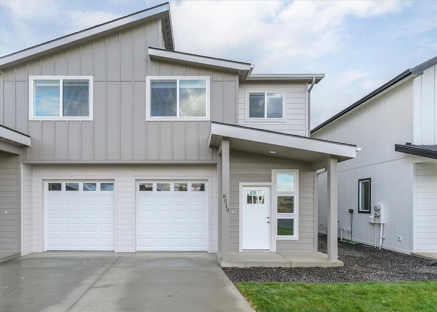 3 bed, 2.5 bath, 1480 sqft, $2,400 — Photo 1