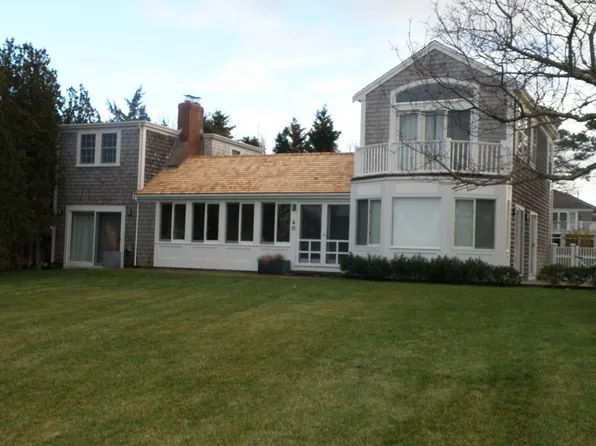 40 Gaines Way, Edgartown, MA 02539