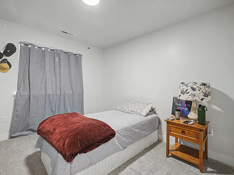 1529 W Stone Gate Dr — Photo 32