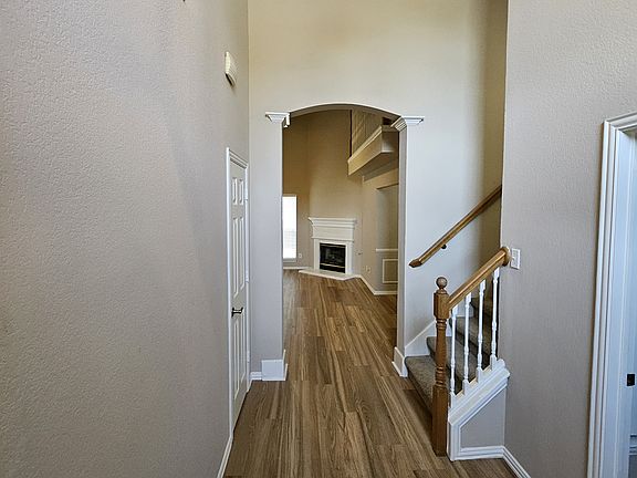 4th image of 4405 Fox Meadows Ln