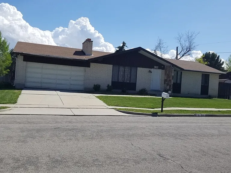 3111 W Midwest Dr — Photo 1