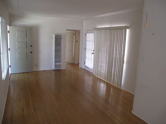 5th image of 4473 Louisiana St