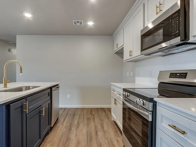 317 Dooley Creek Ln — Photo 21