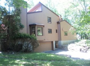 7 Laurel Hill Rd, Sturbridge, MA 01566