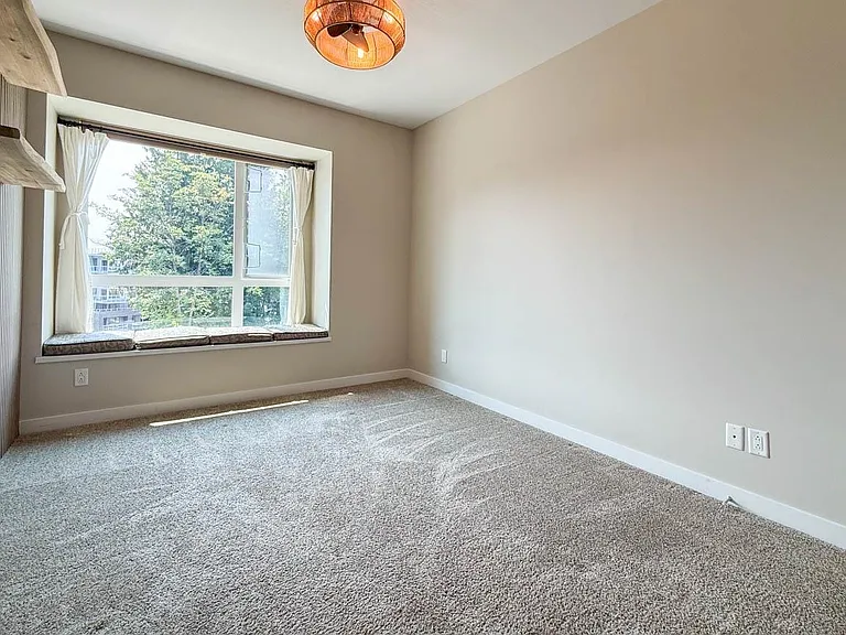 9350 University High St #405 — Photo 27