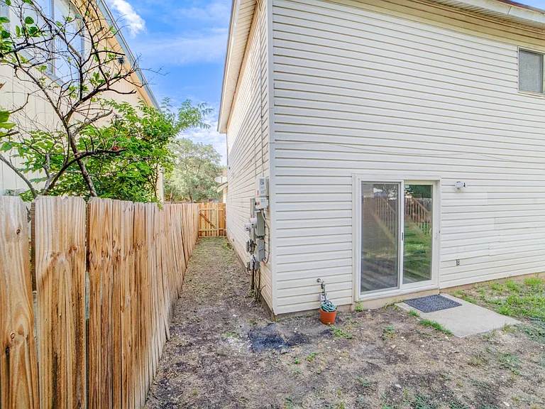 8846 Teaberry Dr — Photo 26