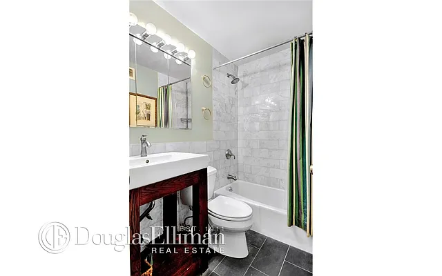 Sold by Douglas Elliman | media 22