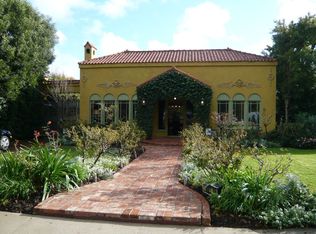 10740 Ashton Ave, Los Angeles, CA 90024