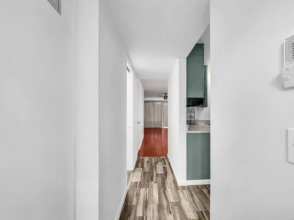 223 S Acacia Ave APT 211, Compton, CA 90220