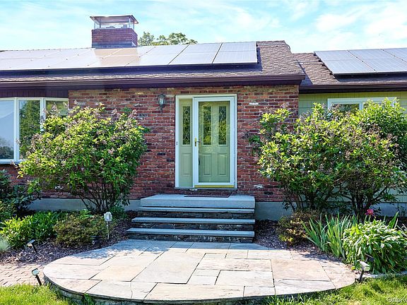 2nd image of 125 Smith Road