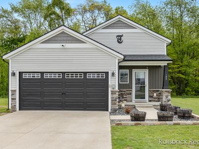 184 Dana Ln, Sand Lake, MI, 49343