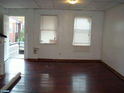 3rd image of 2719 S Sheridan St