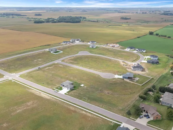 605 Hanna Trl, Crooks, SD 57020