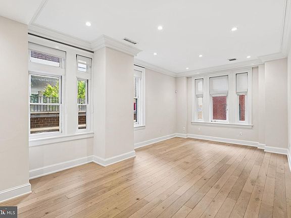 5th image of 1830 Rittenhouse Sq APT 1C