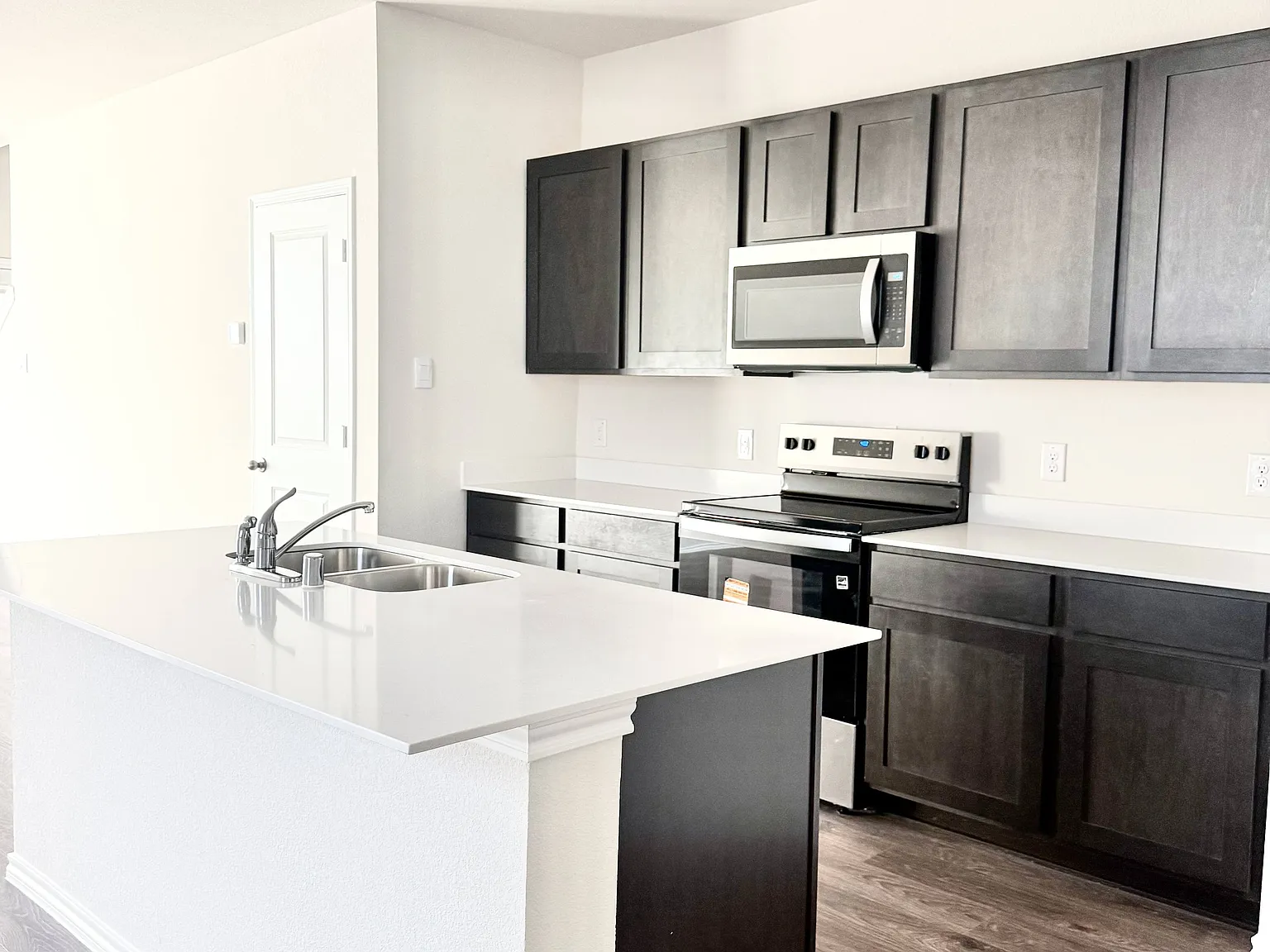 317 Tall Cedar Way — Photo 2