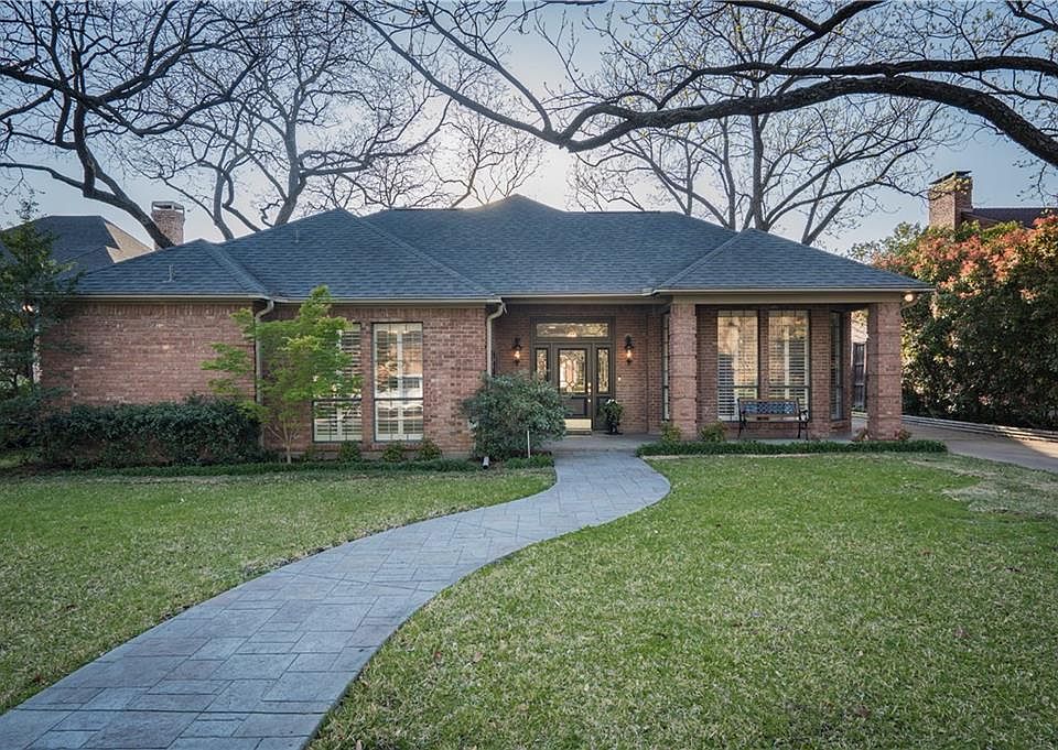 1st image of 12321 Brittany Cir