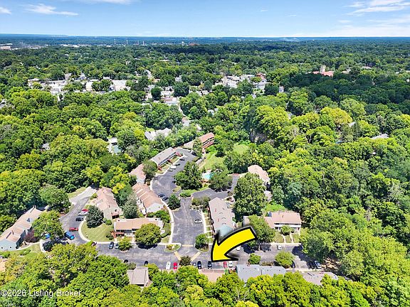 3rd image of 348 Crescent Spring Dr