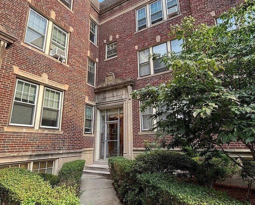 1st image of 455 Washington St APT 6