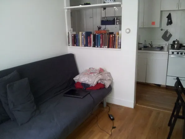 118 School St APT 6, Somerville, MA 02143