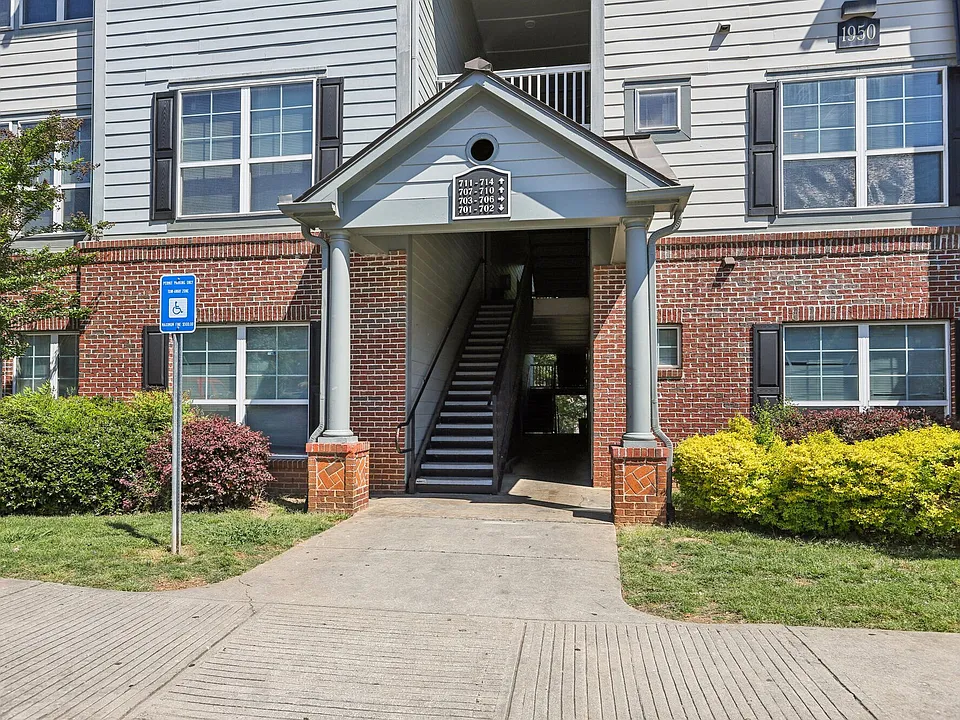 Brookside Park Apartments