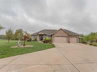 84 Della Ln, Staunton, IL 62088