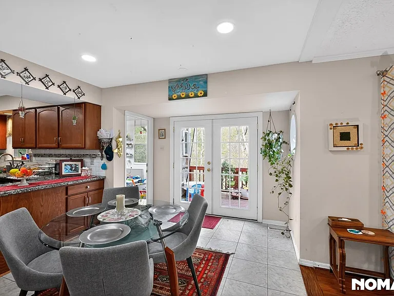 13648 Spinning Wheel Dr — Photo 20