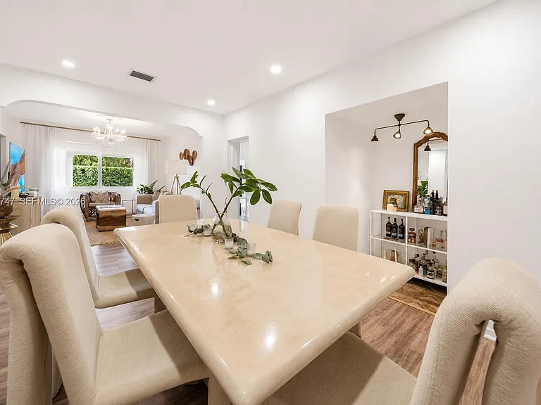 2421 SW 26th Ln — Photo 16