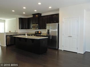 258 Crescent Station Ter SE #258, Leesburg, VA 20175
