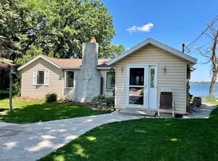 2216 Colladay Point Dr, Stoughton, WI 53589