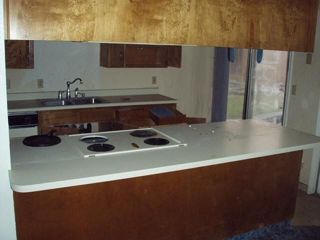 2nd image of 1863 Norvell St