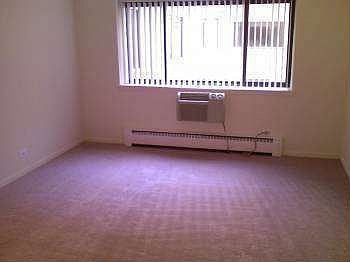 1st image of 5423 N Winthrop Ave APT 411