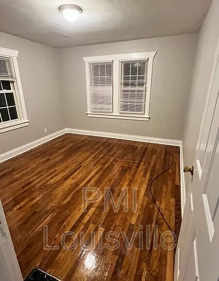 1522 Clara Ave — Photo 6
