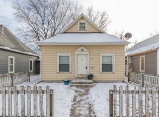 2615 E Walnut St, Des Moines, IA 50317