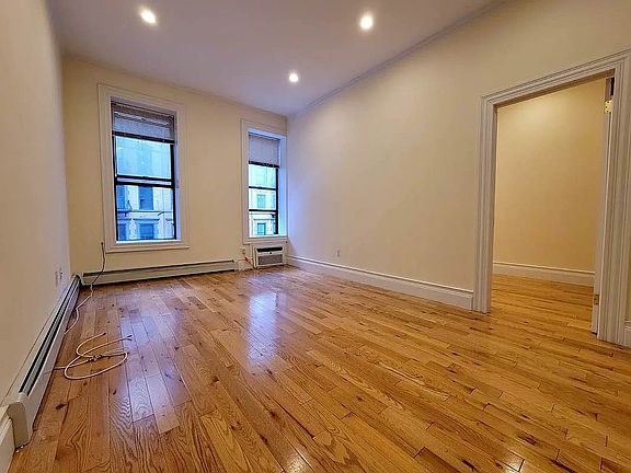 2nd image of 230 E 53rd St #Y