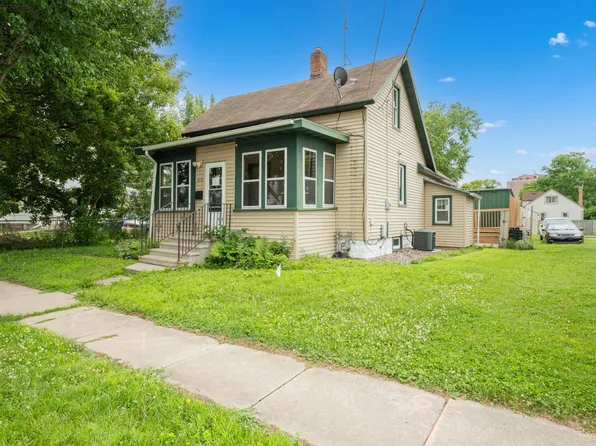 212 8th St NW, Rochester, MN 55901