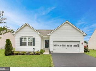 4 Webber Ct, Florence, NJ 08518