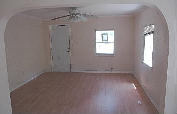 3rd image of 2320 Brack St