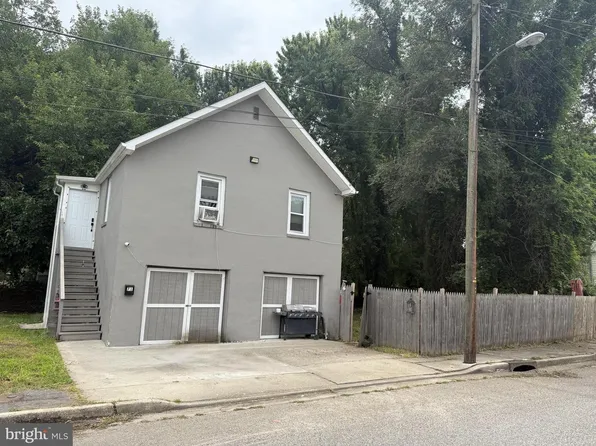 71 New St, Penns Grove, NJ 08069