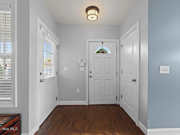 3rd image of 1921 Covengton Way #101