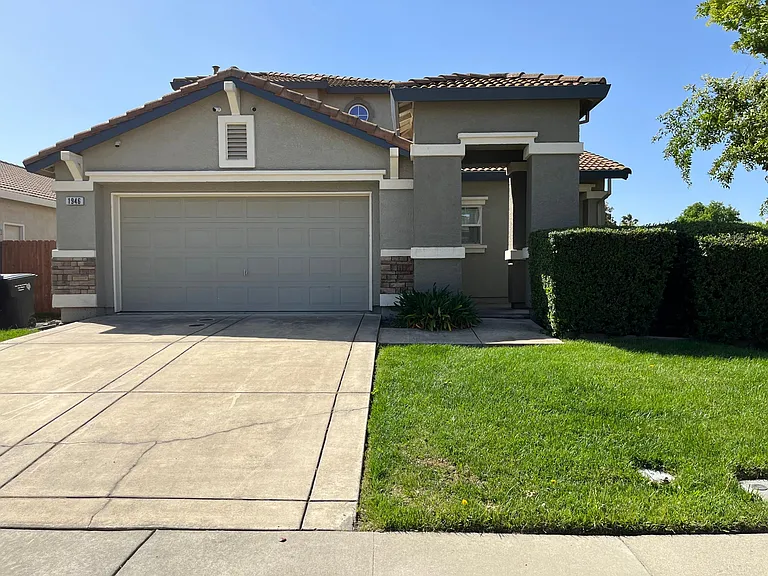 1946 Jim Casebolt Way — Photo 5