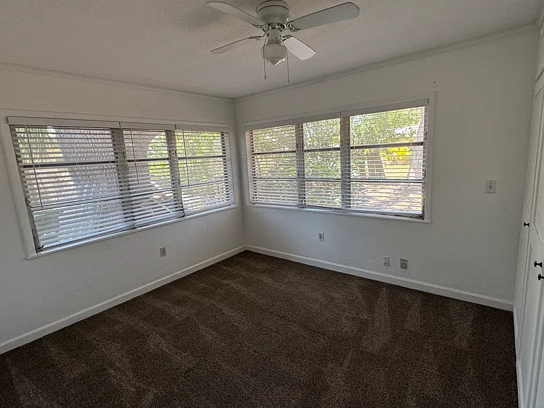 2325 Tangerine Dr — Photo 7