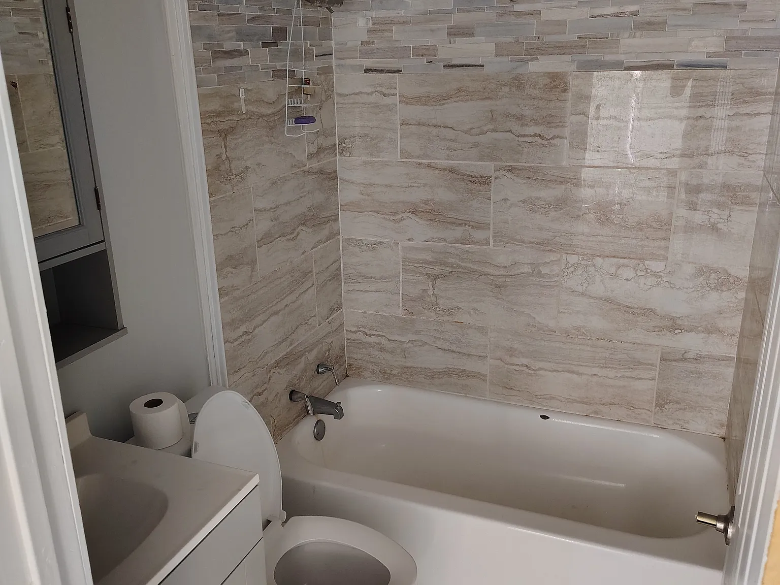 2 bed, 500 sqft, $850 — Photo 2