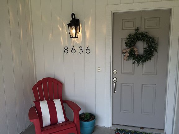 Outside Entry Way