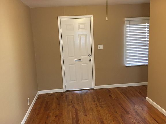 2nd image of 3500 Garrott St